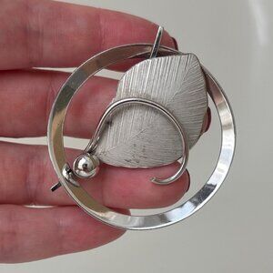 Bond Boyd Sterling Signed Circular Elegant Sterling Silver Leaf Design Brooch